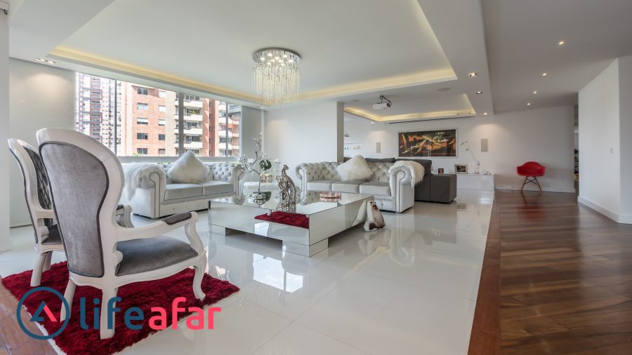 Amazing Remodeled Apartment in El Poblado with Incredible Features