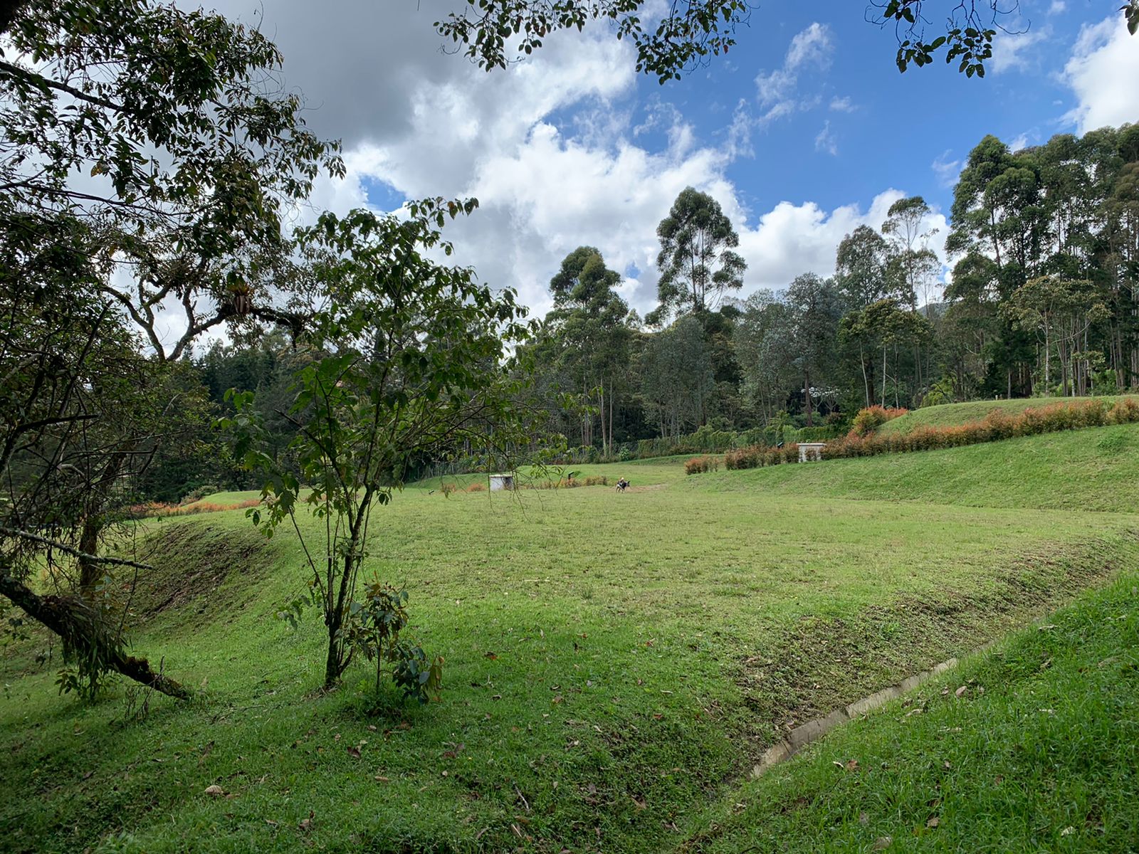 Flat, Buildable Lot in Popular El Retiro Area 35 Minutes From Medellin In Gated Community