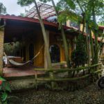 Eco Lodge asequible estilo Bali a minutos de Medellin en un entorno natural exuberante