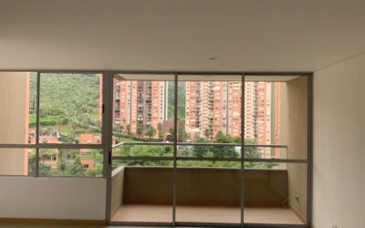 Low Fee Sabaneta Apartment With Complete Amenities and Green Views