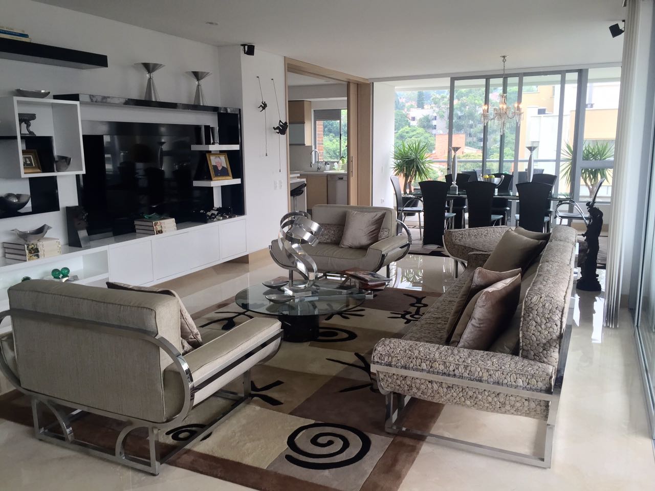 Newly Constructed Laureles Apartment With Green Views, Multiple Balconies and Low Monthly Fees
