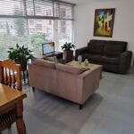 Low Fee, Like-New 3 BR Conquistadores (Laureles-Adjacent) Condo Just Steps From New Parques del Rio