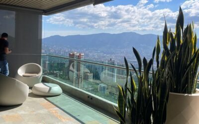 Stairway to Heaven Views, Loft Style El Poblado Apartment With Island Kitchen, Large Balcony and Pool Access