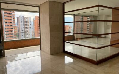 14th Floor, Walkable to Provenza, 4BR One Unit Per Floor El Poblado Apartment