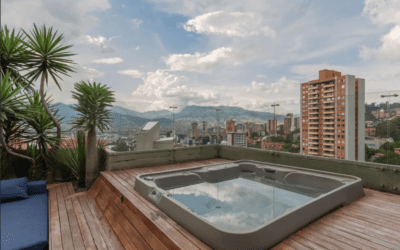 Luxurious Two Level El Poblado Penthouse in the Heart of Provenza With Rooftop Terrace & Jacuzzi – the Perfect High-end Rental
