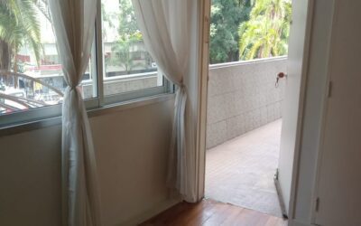 Local Living “El Centro” 3BR Apartment Ripe For a Remodel