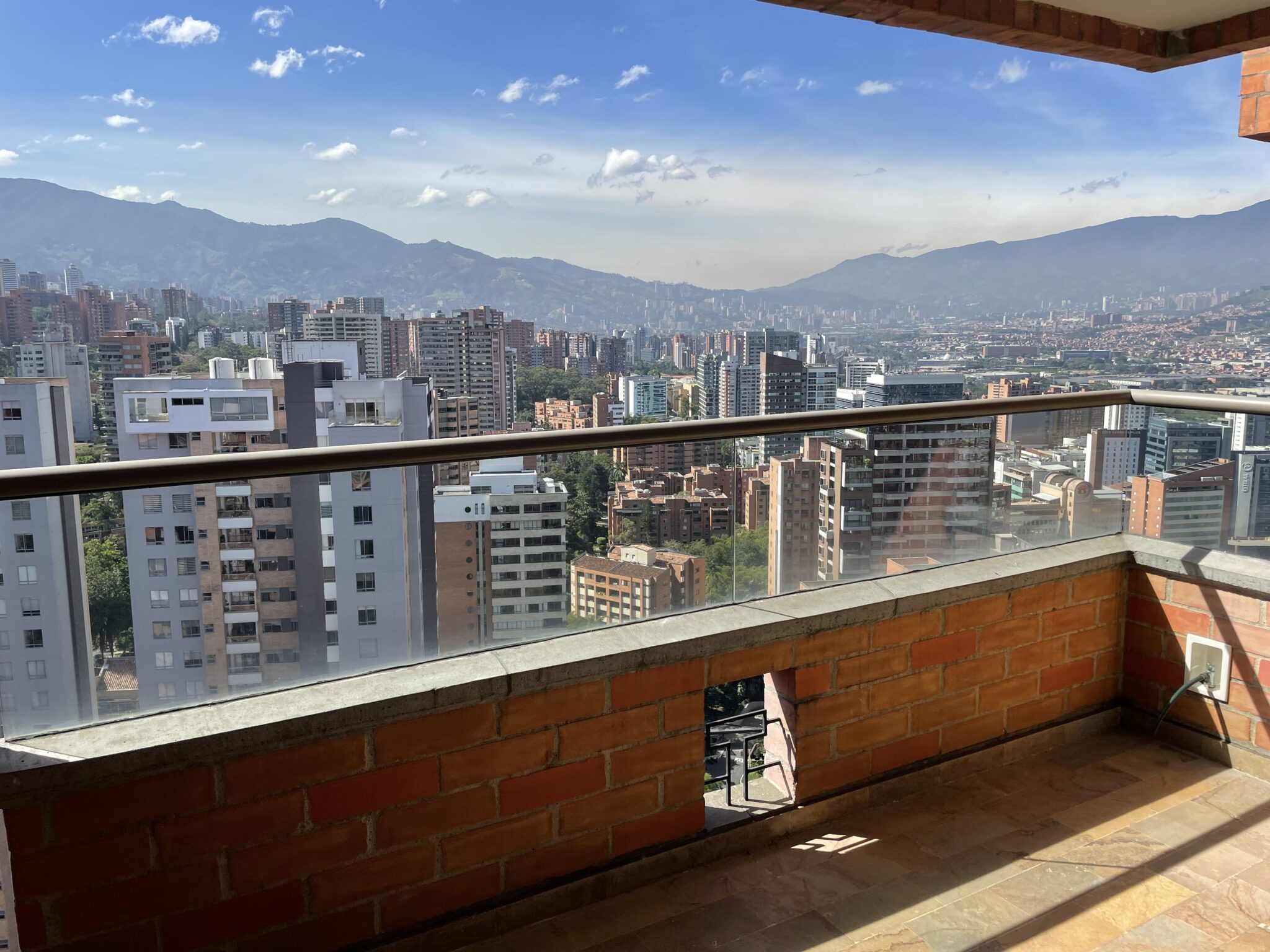 3BR El Poblado Apartment With Multiple Balconies and Skyscraper Views; Walkable to the Golden Mile or Provenza