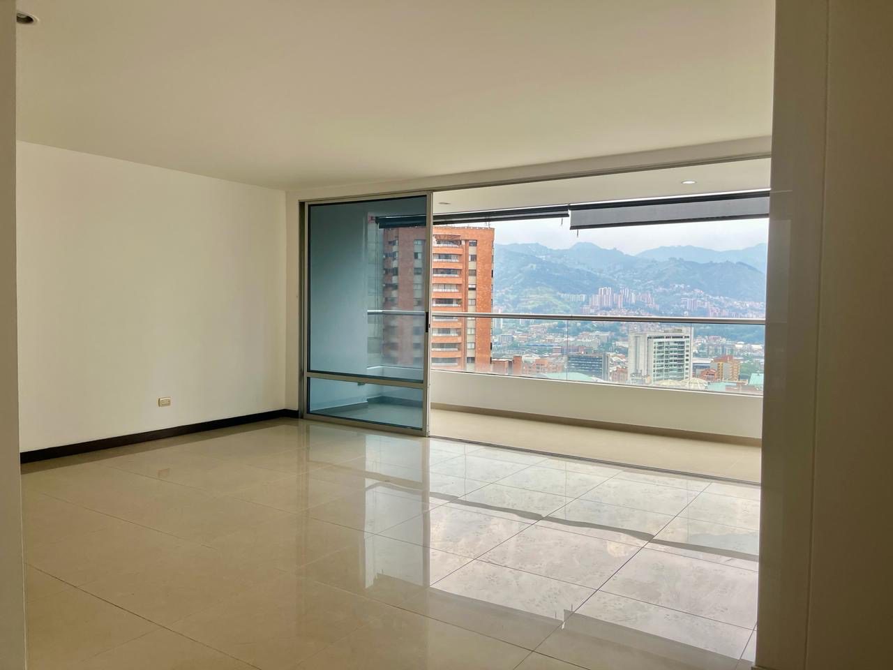 Well Located 3BR Golden Mile (El Poblado) Apartment Just Steps From Popular Santa Fe And Oviedo Shopping Centers