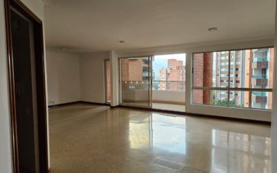 Well-Priced El Poblado Apartment With A Low Cost Per Square Meter – Perfect To Remodel
