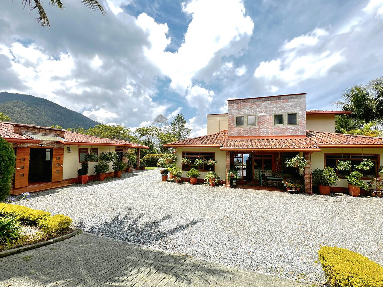 4BR Gated Community Envigado Home With Spectacular Mountain Views Next To A Nature Preserve – A Finca Within The City