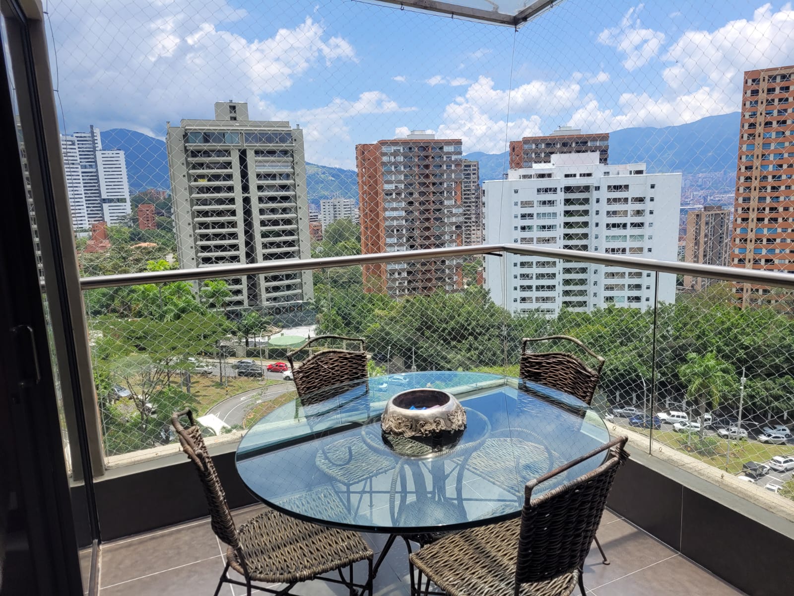 Spacious, Two-Level Los Balsos (El Poblado) Penthouse With Terrace Space and Mountain Views