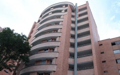 Perfectly Located 11th Floor Laureles Penthouse Just Steps From Cafes and Entertainment With One Unit Per Floor