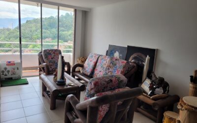 High-Rise Views On A Budget; 14th Floor 3BR El Poblado Apartment With Low Taxes