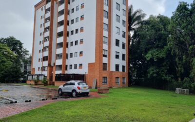 Remodel Option – Eighth Floor, 3BR Patio Bonito (El Poblado) Apartment With Low HOA Fees and A Swimming Pool