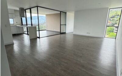 Fairly New High-Floor 3BR Sabaneta Apartment With Three Units Per Floor and Stunning Mountain Views