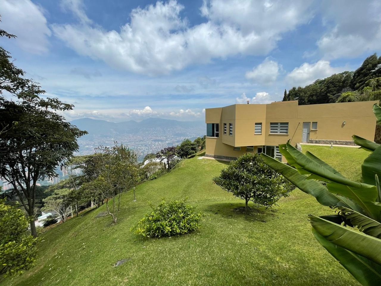 Panoramic, Breathtaking Views of Medellin – 3BR Home in Exclusive El Poblado Gated Community