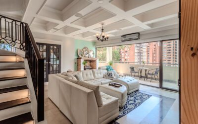 Completely Remodeled, Turnkey El Poblado Penthouse With In-Unit Sauna, Jacuzzi, and Private Rooftop Terrace – Just A 13 Minute Walk To Provenza