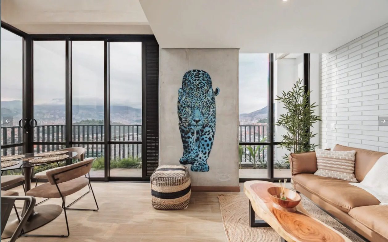 Brand-New Two-Level El Poblado Penthouse With Stunning Views and Rooftop Amenities