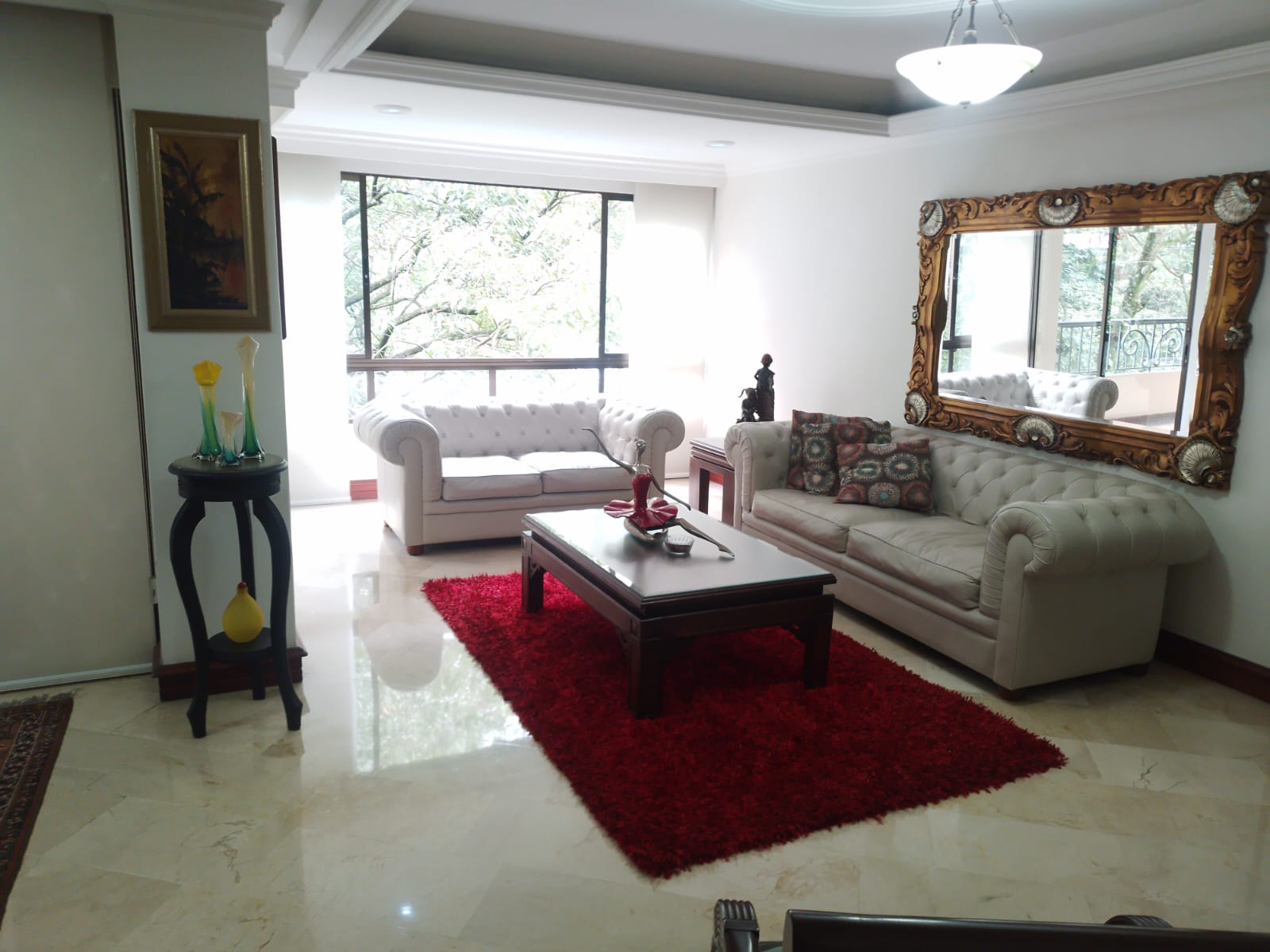 4BR El Poblado Apartment Just A Five Minute Walk To Provenza – Perfect For An Upgrade