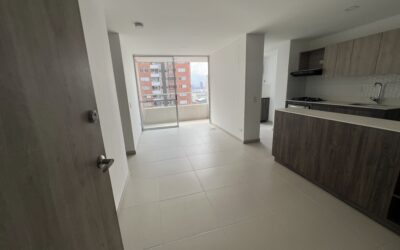 Fairly New, Low Cost 3BR El Poblado Apartment With Open Kitchen and Balcony Space