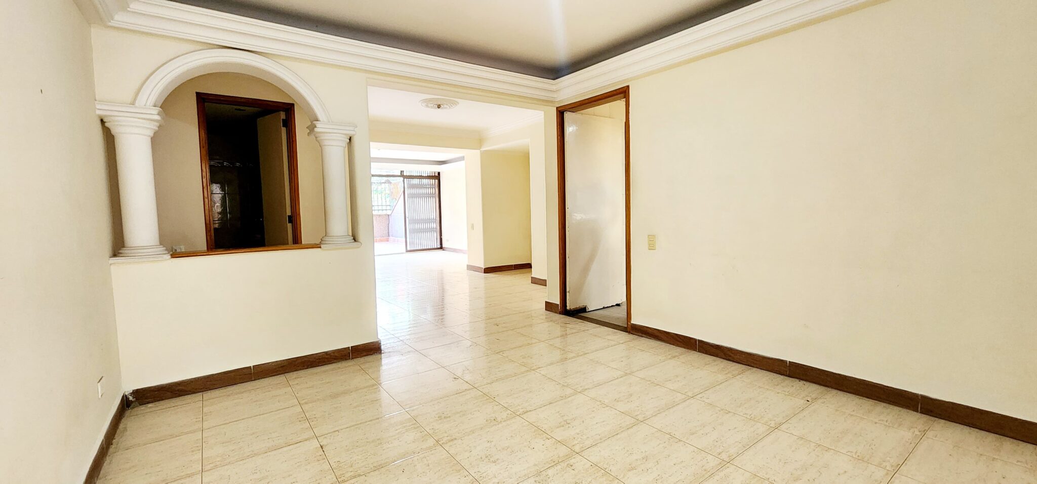 Steal This Laureles Apartment and Upgrade It! Incredibly Low Cost Per M2 Begging For A Remodel