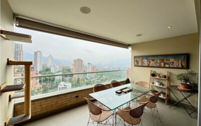 High-Floor, 3BR Campestre (El Poblado) Apartment – Additional Office Space and Complete Amenities