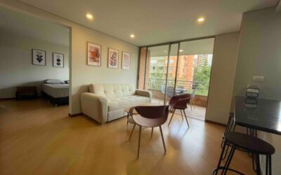 1BR El Poblado Apartment Steps From Provenza – Low Carrying Costs and Perfect For An Investor