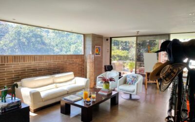 Walkable To Provenza With Impressive Amenities; 2BR El Poblado Apartment With Low Monthly HOA Fees