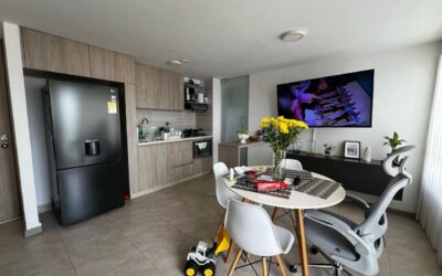Under 100K USD, High Floor Envigado Apartment With Low Carrying Costs