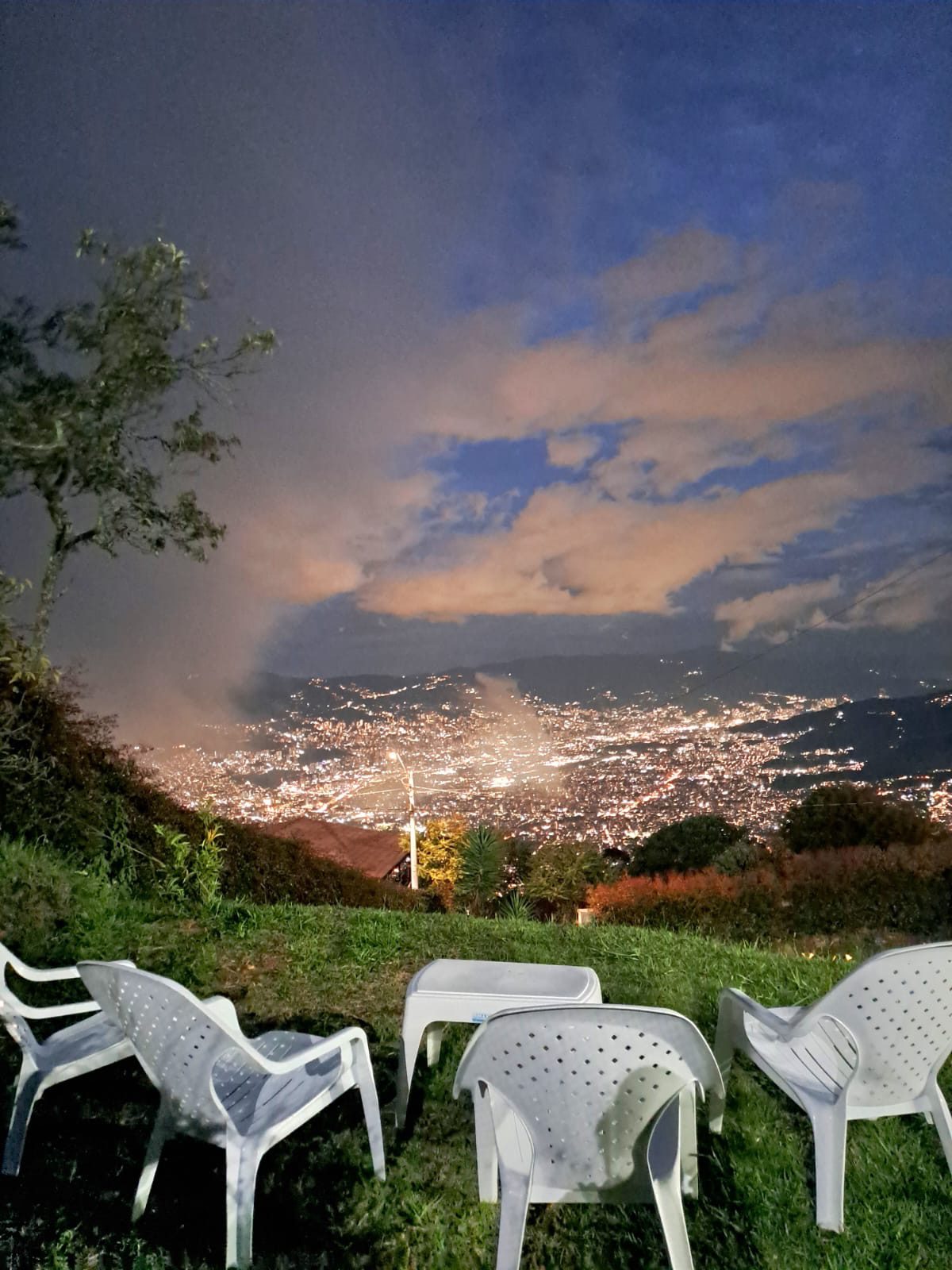 Six Bedroom Finca With Incredible Views Of Medellin – Just 40 Minutes To Laureles