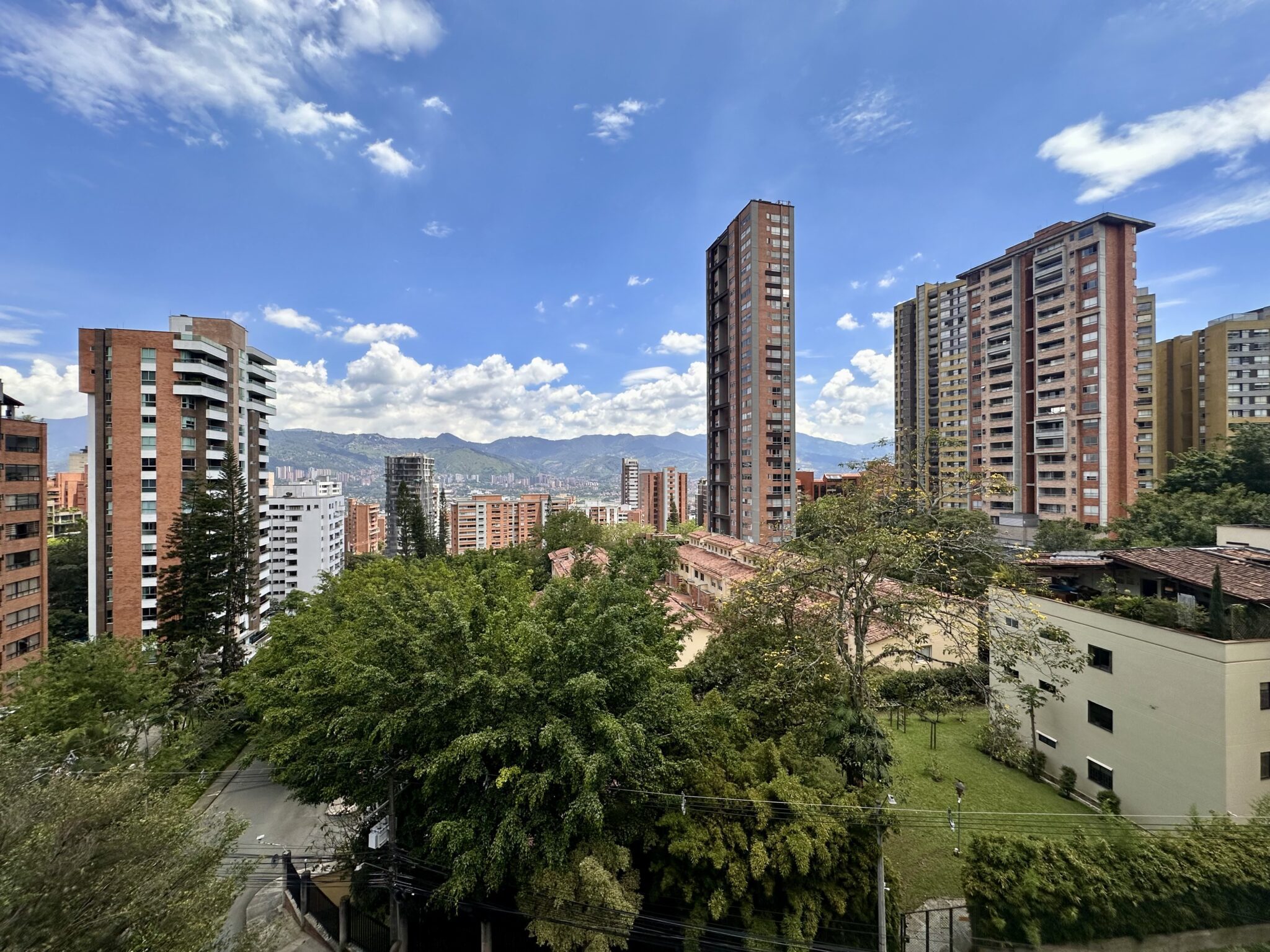 Recently Remodeled 3BR El Poblado Apartment – An Eight Minute Walk To Provenza With Open Concept Kitchen