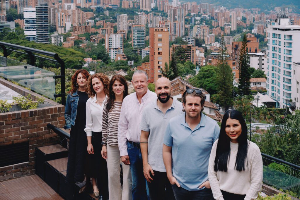 Meet Primavera Realty's Experienced Bi/lingual Real Estate Team