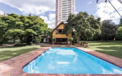 Charming, Unique, Two-Level Sabaneta Independent Home – Country Living In The City