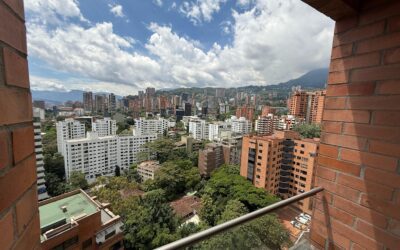 Location, Location, Location! 4BR El Poblado Penthouse Walkable To Provenza and the Golden Mile With Stunning Mountain Views