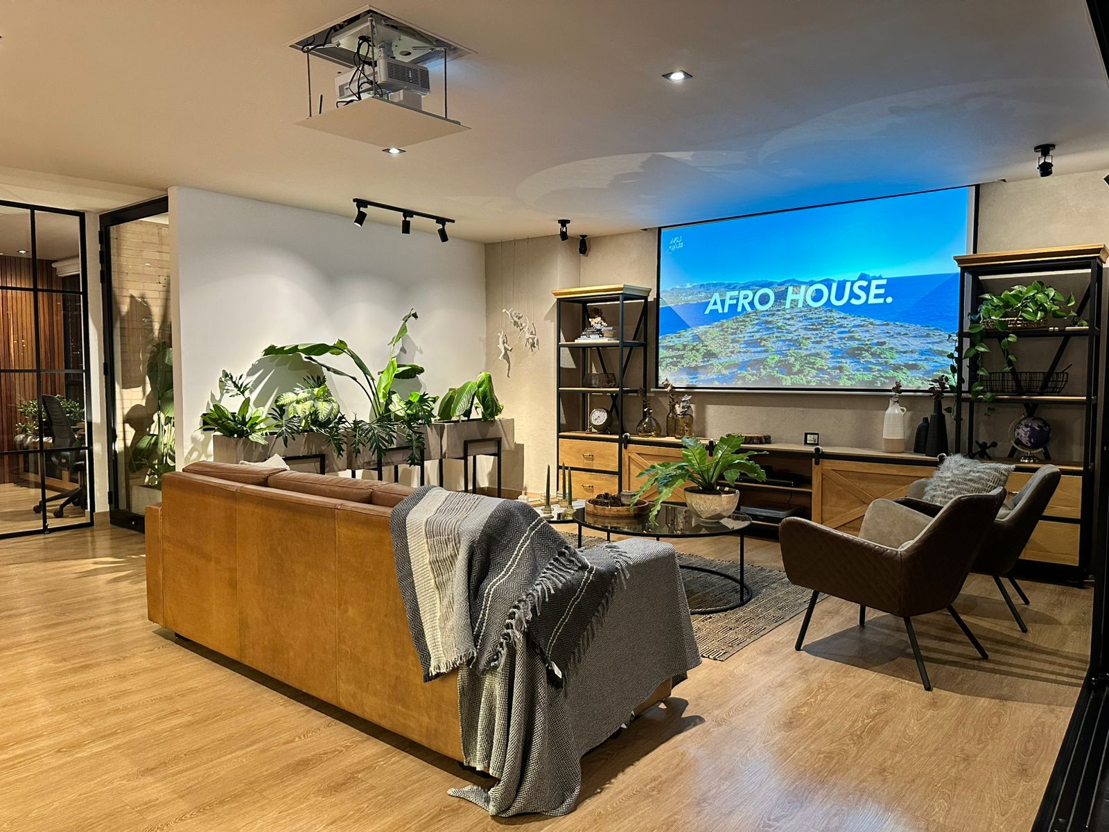 Remodeled 3BR El Poblado Apartment With High-End Finishing’s and Picturesque City Views