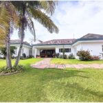 3BR Llanogrande Country House On 0.52 Acres and Just 15 Minutes To The International Airport