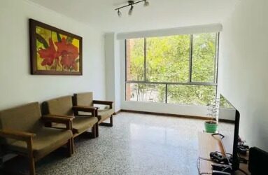 Spacious 3BR Apartment in (La Frontera) El Poblado – Low Cost Per M2