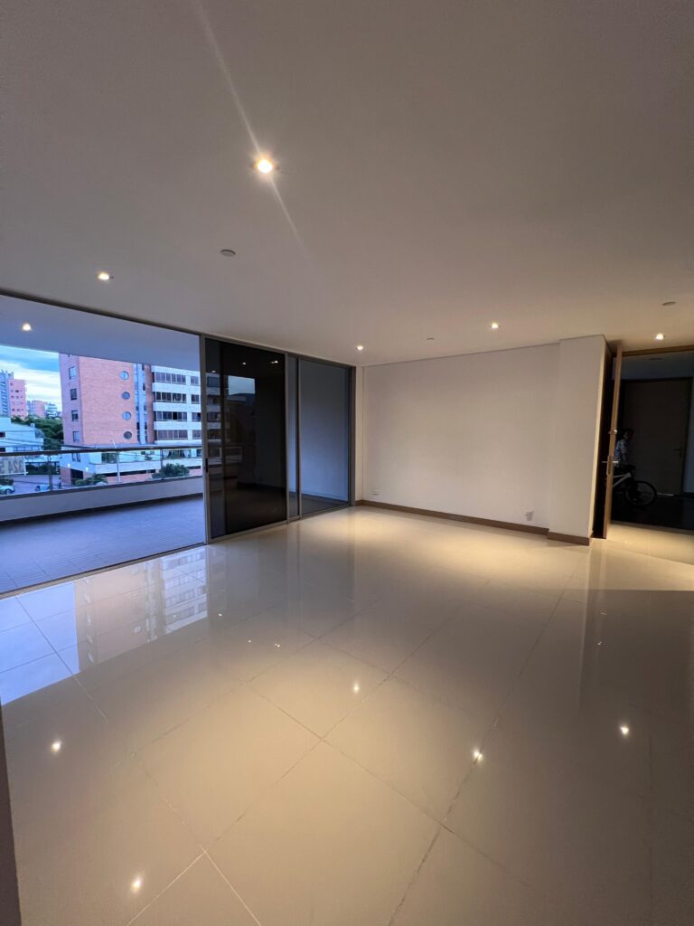 Best Price Apartment, El Poblado | Stunning City Views