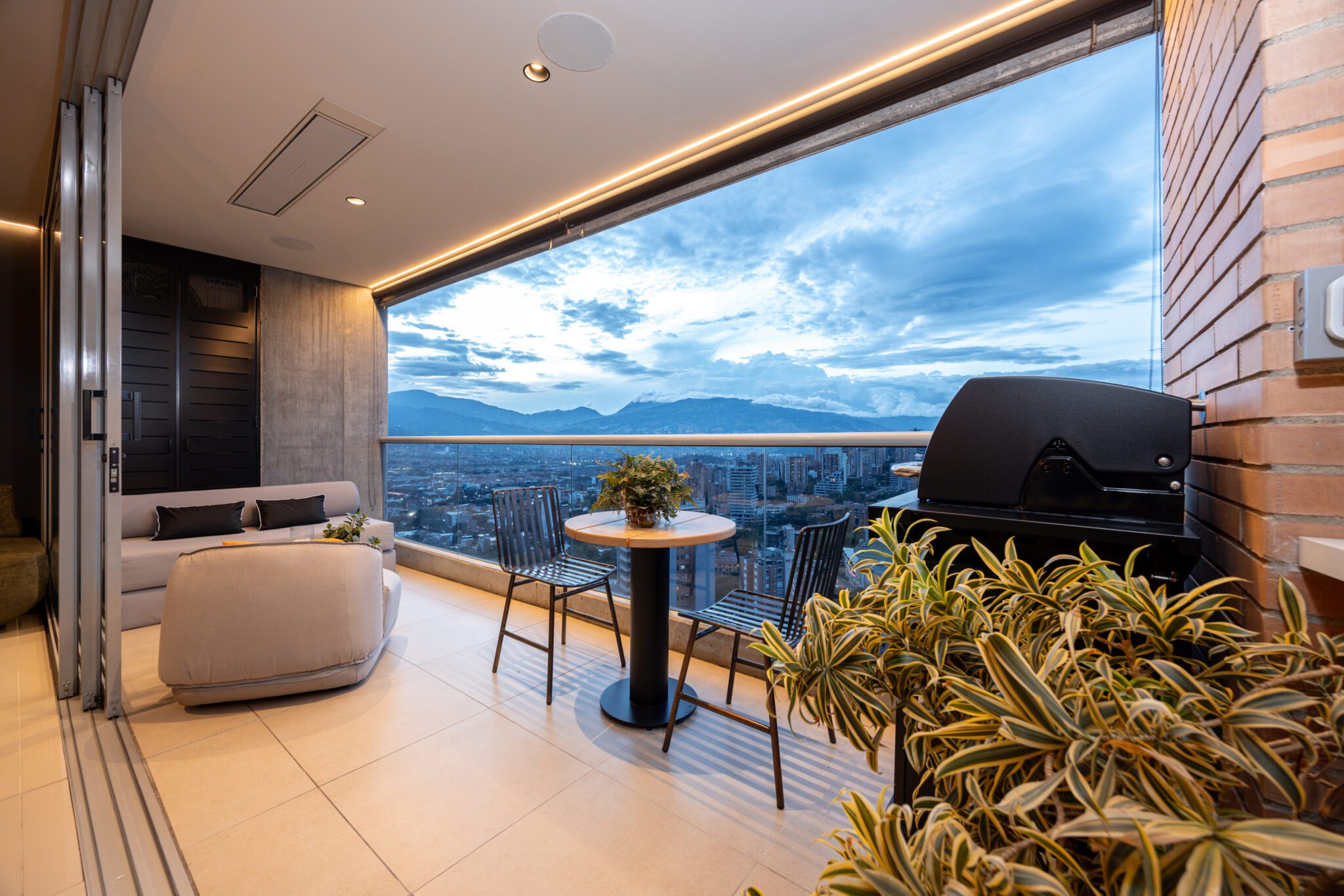 Stunning, High-Floor 3BR El Poblado Apartment With Turnkey Pricing In The Heart Of Provenza
