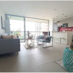 Open-Concept 1BR El Poblado Apartment With Amenities and Large Balcony Space – Great Central Location