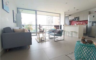Open-Concept 1BR El Poblado Apartment With Amenities and Large Balcony Space – Great Central Location