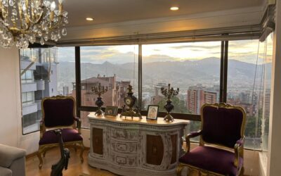 Remodeled 3BR El Poblado Apartment With Sunset Views – Walkable To Amsterdam Plaza and El Tesoro Shopping Center