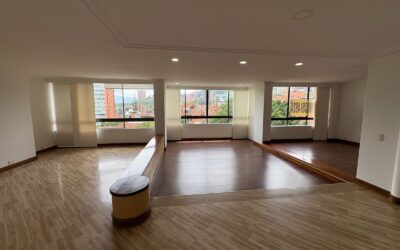 Spacious, Low Cost Per M2 El Poblado 3BR Apartment Walkable To Provenza And Apt For An Upgrade
