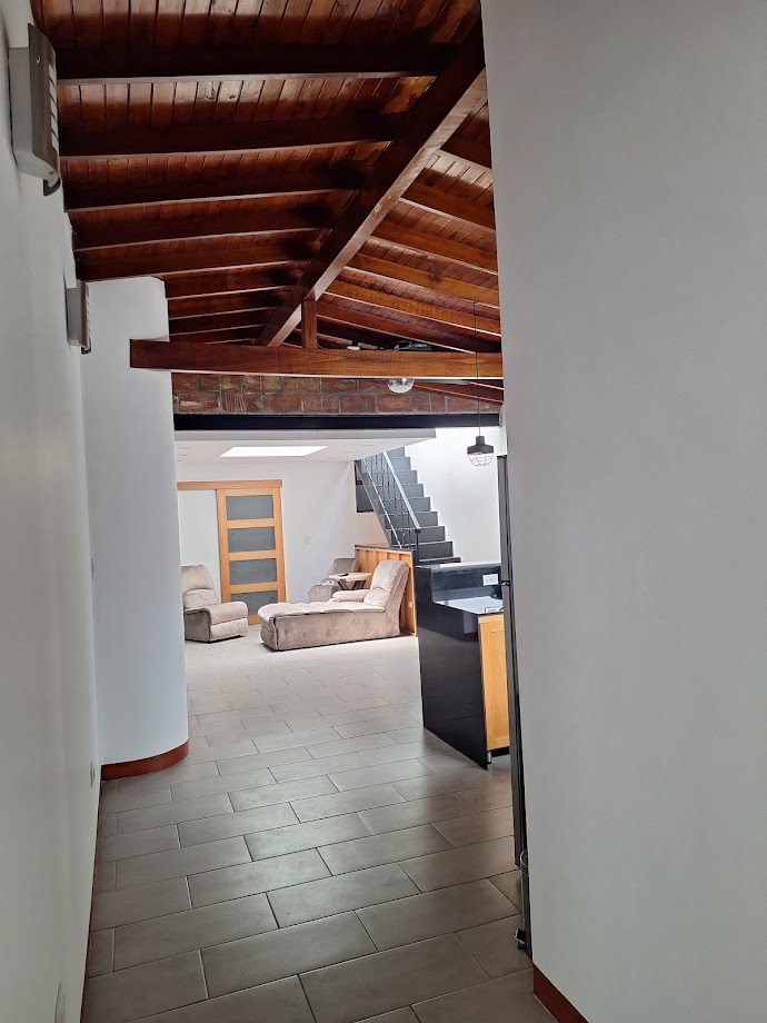 Third Floor Laureles Penthouse – Two Apartments On One Deed and Walkable to Segundo Parque – Perfect For An Investor