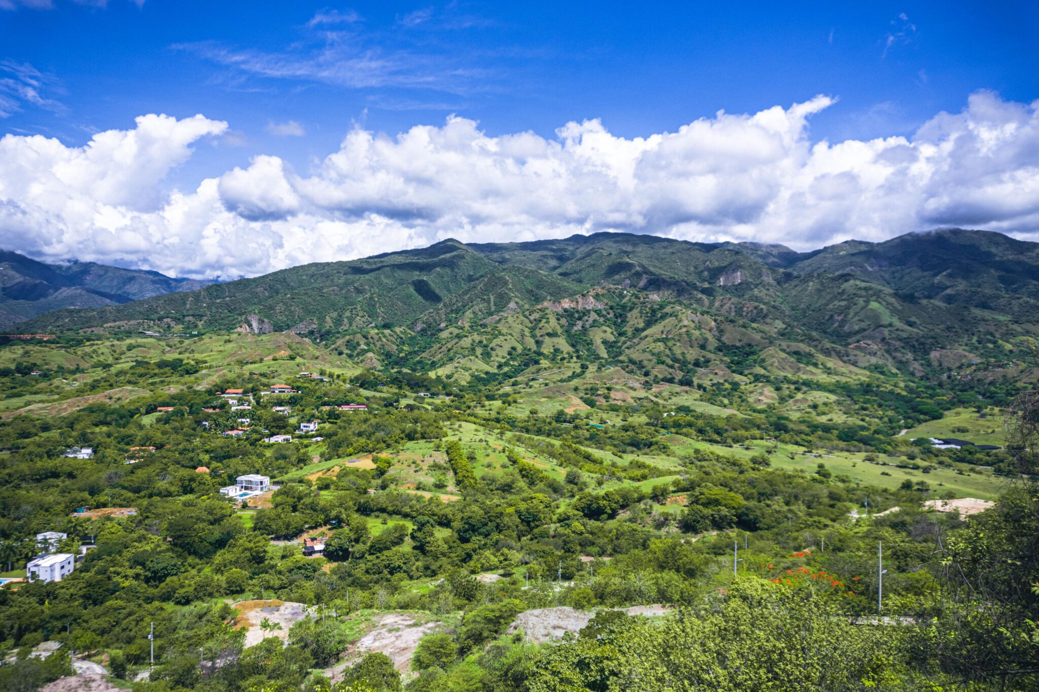 Cerros: Final Stage of Santa Fe de Antioquia Gated Community – Lots Priced From $110K USD Cerros: Final Stage of Santa Fe de Antioquia Gated Community – Lots Priced From $110K USD