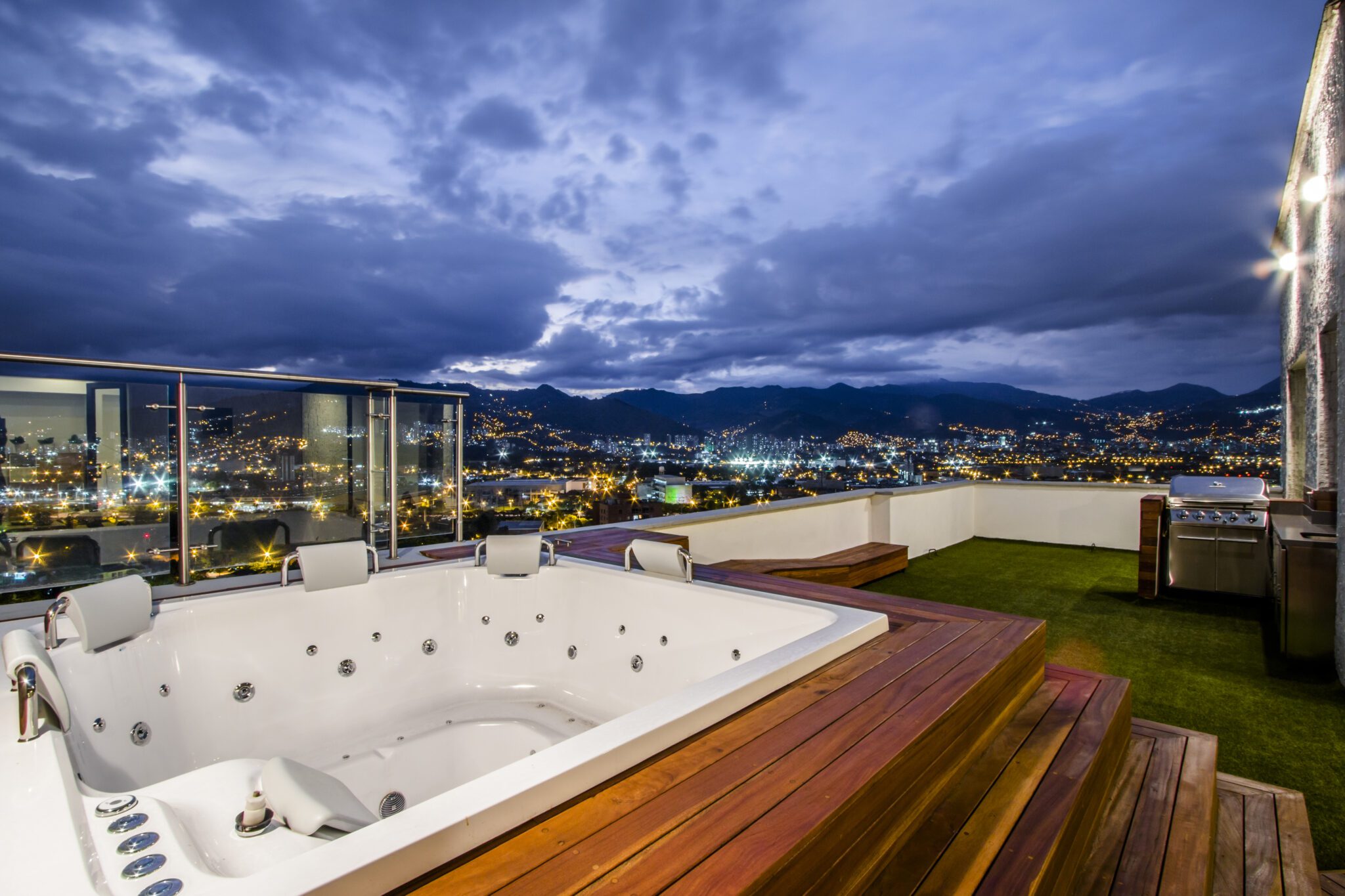 Exquisite Two-Level, 5BR Astorga (El Poblado) Penthouse With Private Rooftop Terrace and Jacuzzi