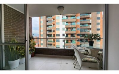 title Like-New, Low Cost Per m2 3BR Zúñiga Apartment with Low HOA Near El Poblado Border