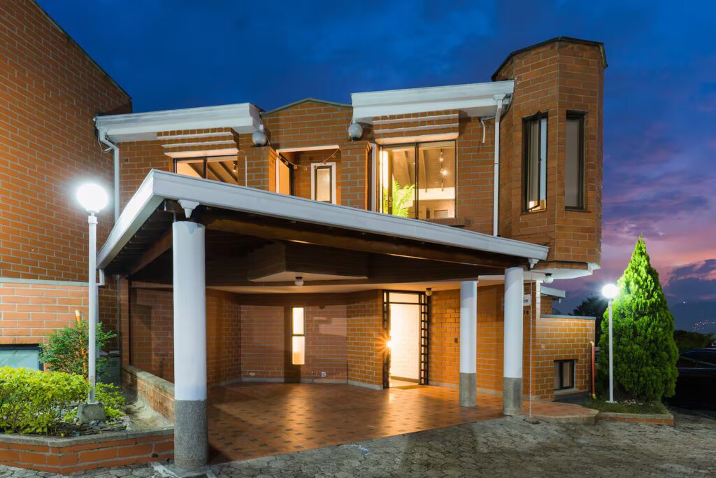 El Poblado Home for Sale | Remodeled 5BR Short-Term Rental
