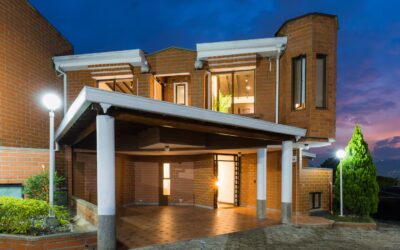 Remodeled Short-Term Rental 5BR House with Jacuzzi in the El Tesoro sector of El Poblado