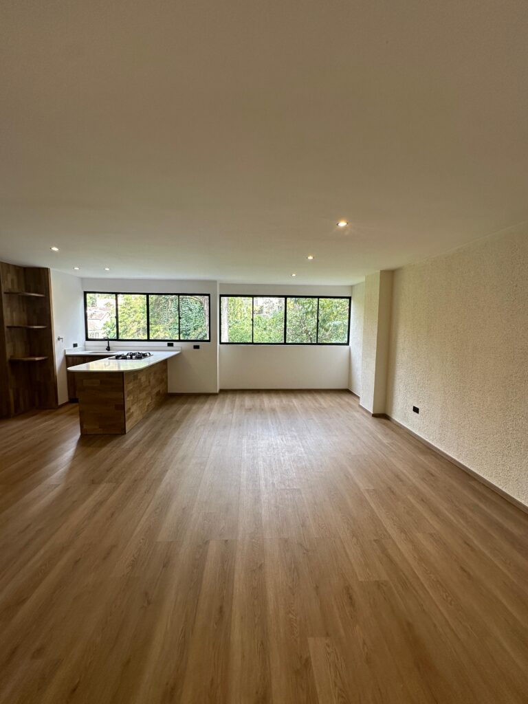 Under 200K, Remodeled 2BR El Poblado Apartment – 12 Minute Walk To Provenza